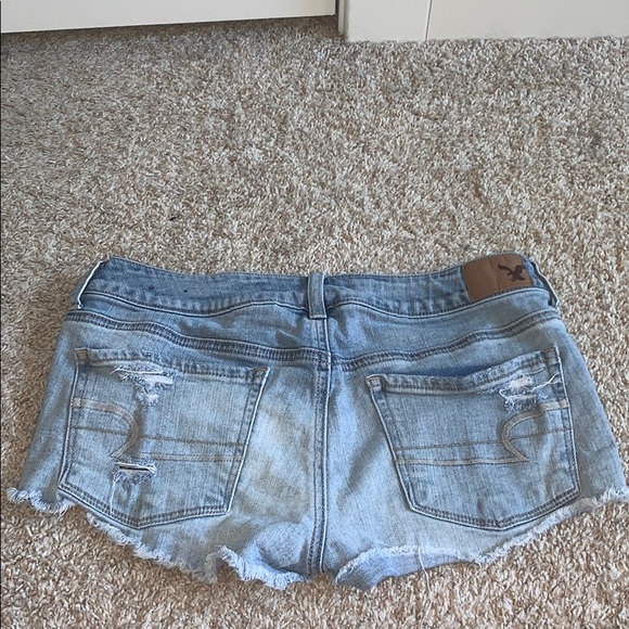 American Eagle distressed shorts - Picture 2 of 5